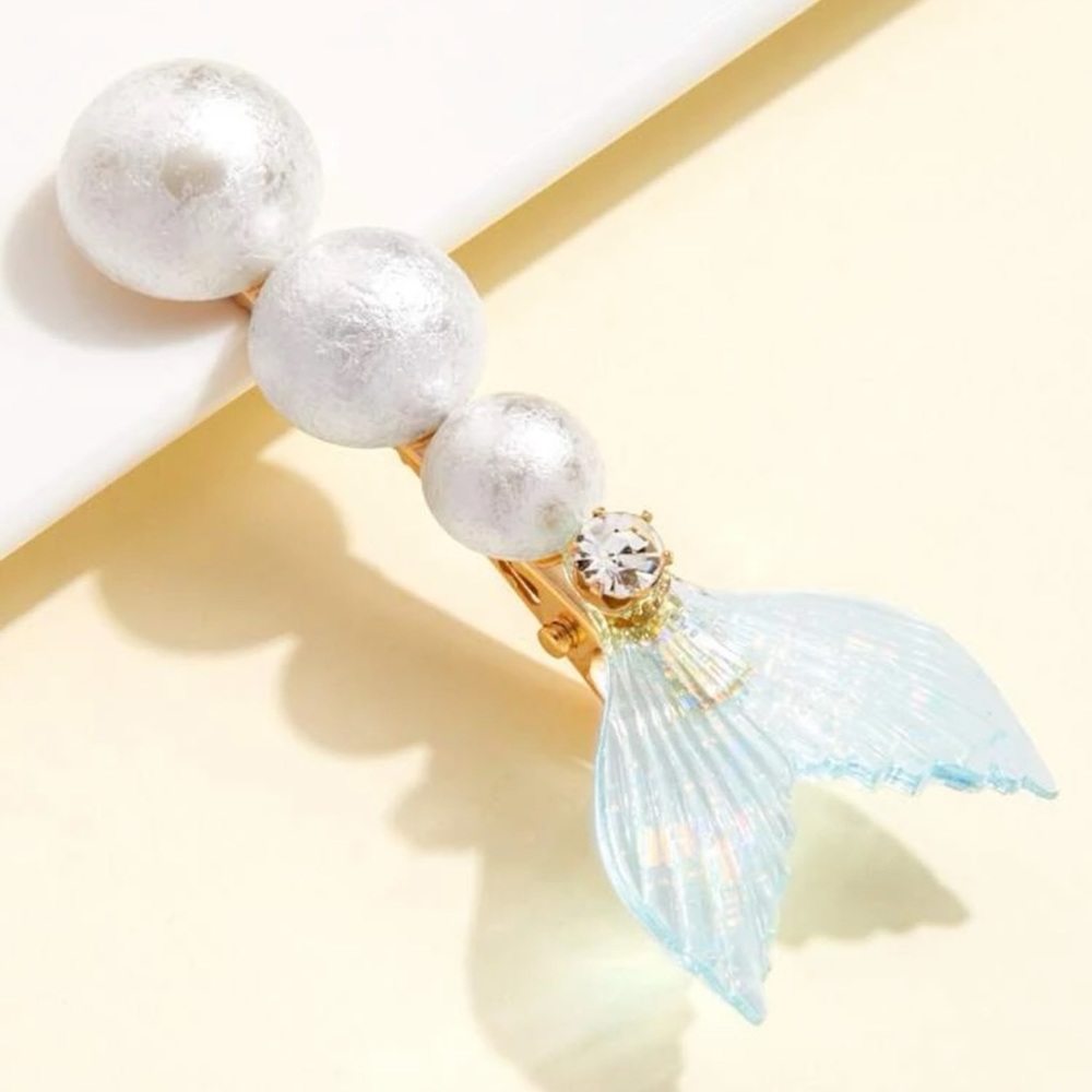 Faux Pearl Mermaid Tail Hair Clip